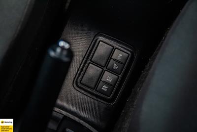 2016 Toyota Aqua - Thumbnail
