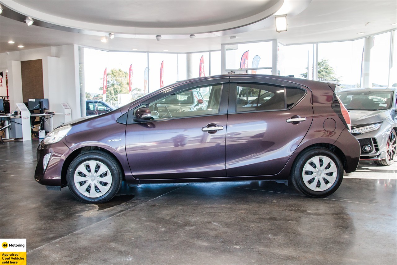 2016 Toyota Aqua