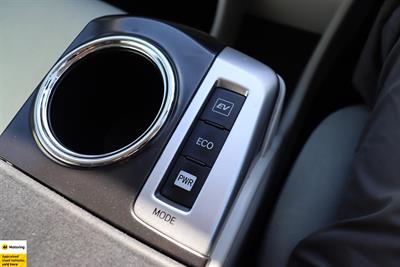 2012 Toyota Prius - Thumbnail
