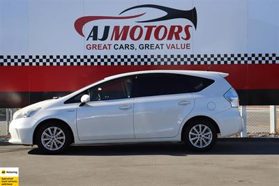 2012 Toyota Prius - Thumbnail