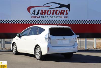 2012 Toyota Prius - Thumbnail