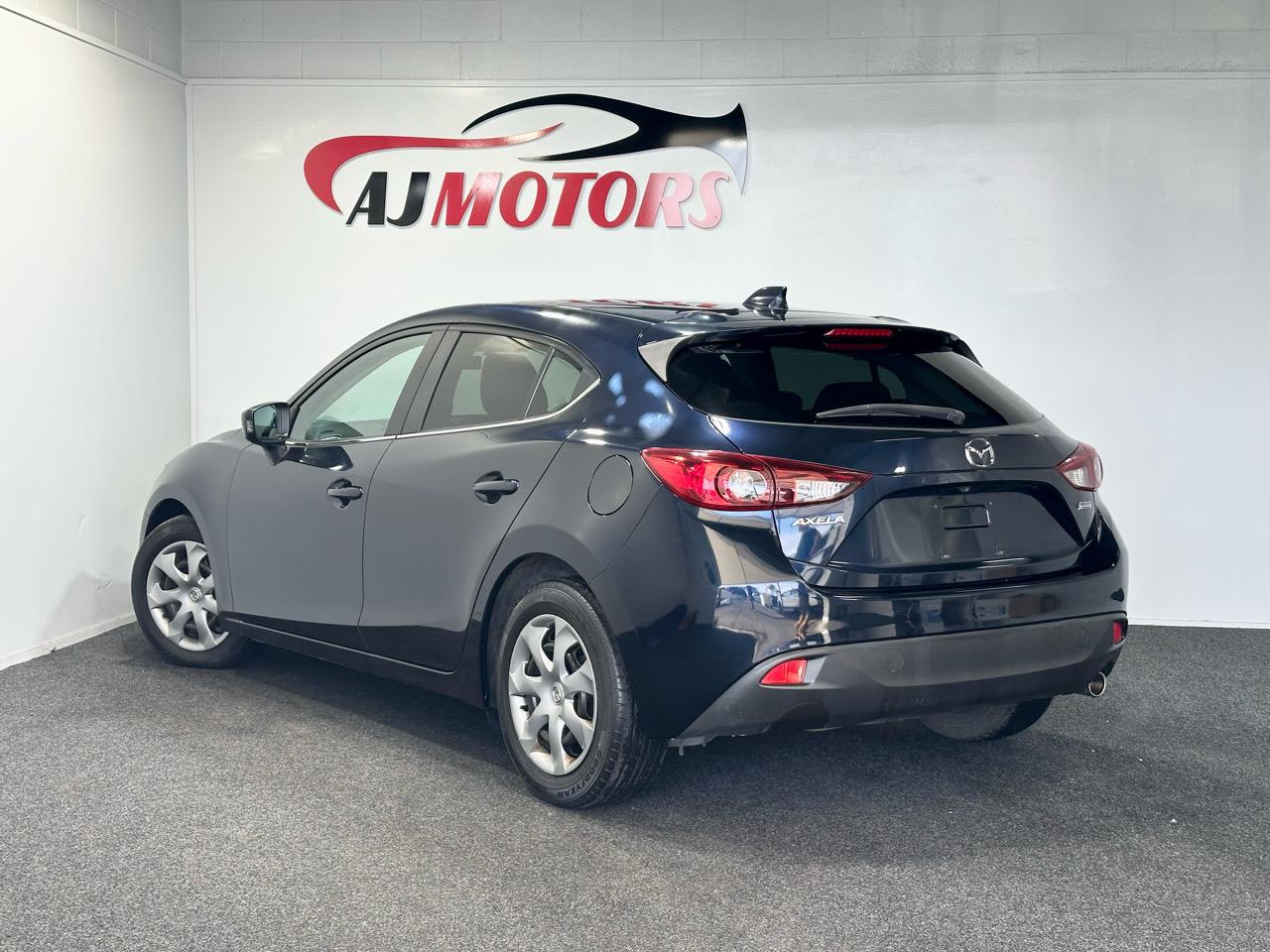 2014 Mazda Axela