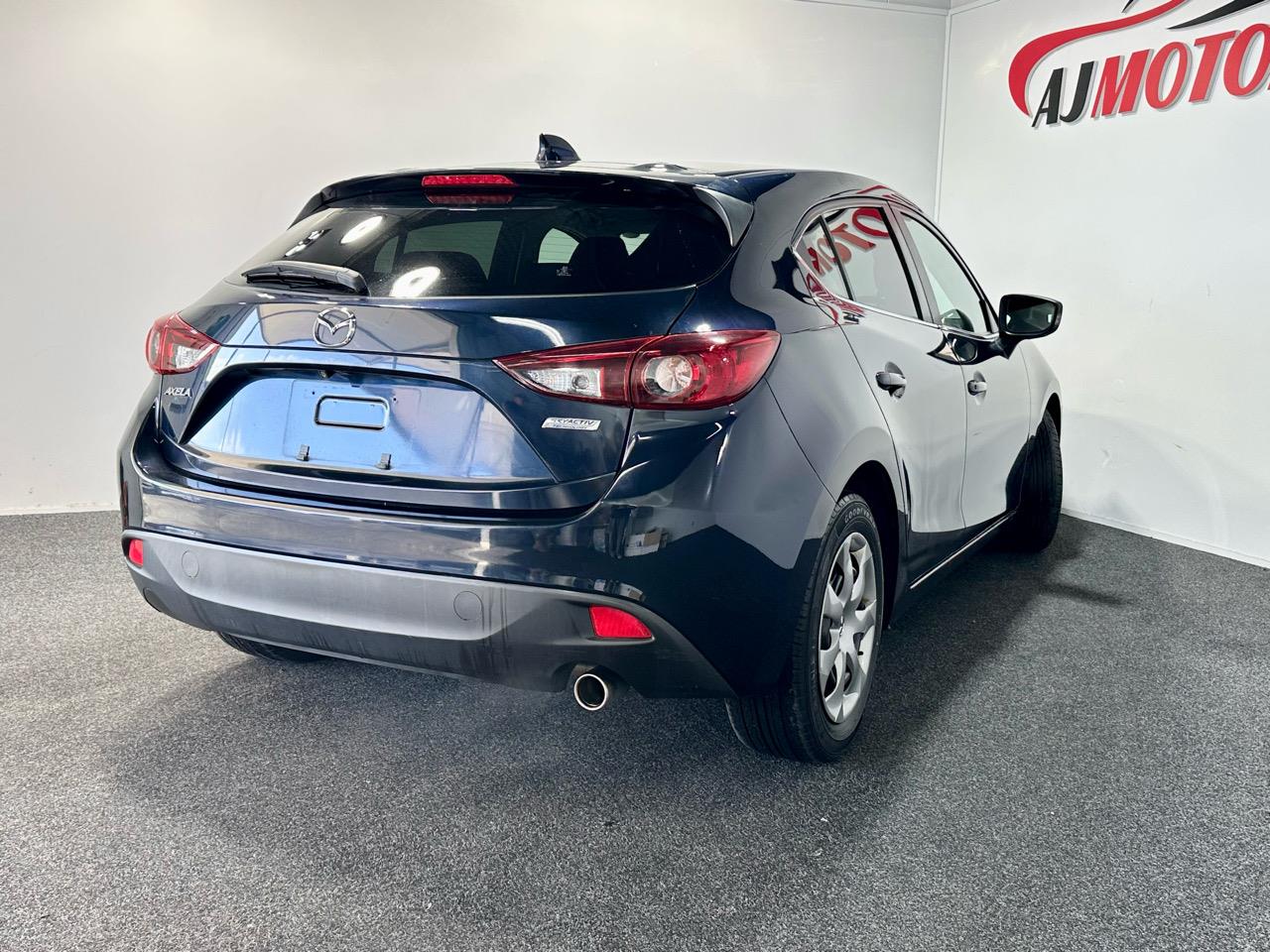 2014 Mazda Axela