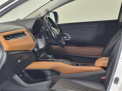 2016 Honda Vezel - Thumbnail