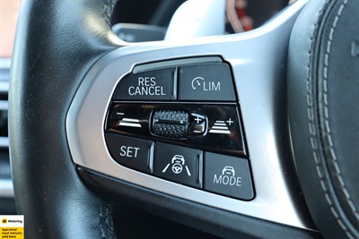 2020 BMW X7 - Thumbnail