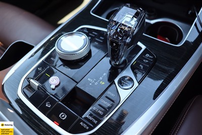 2020 BMW X7 - Thumbnail