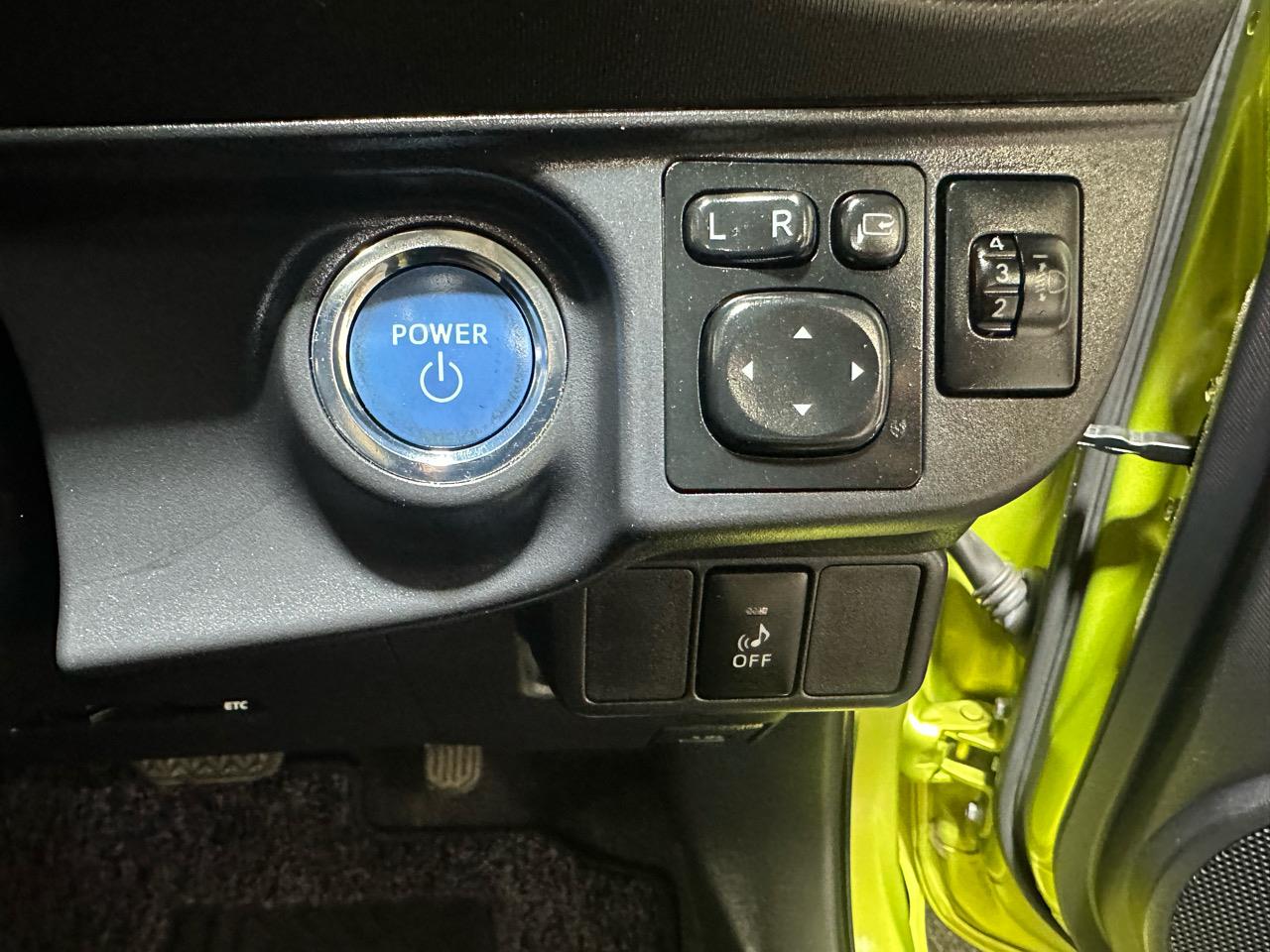 2015 Toyota Aqua
