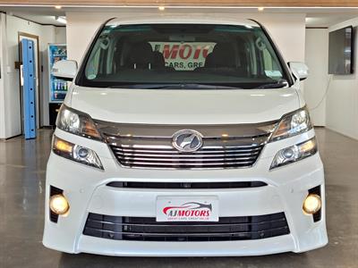 2013 Toyota Vellfire - Thumbnail