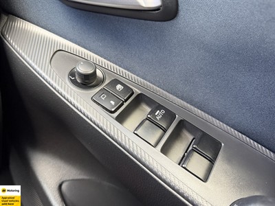 2016 Mazda Demio - Thumbnail