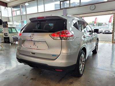 2017 Nissan X-Trail - Thumbnail