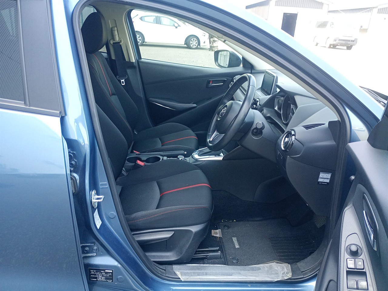 2016 Mazda Demio