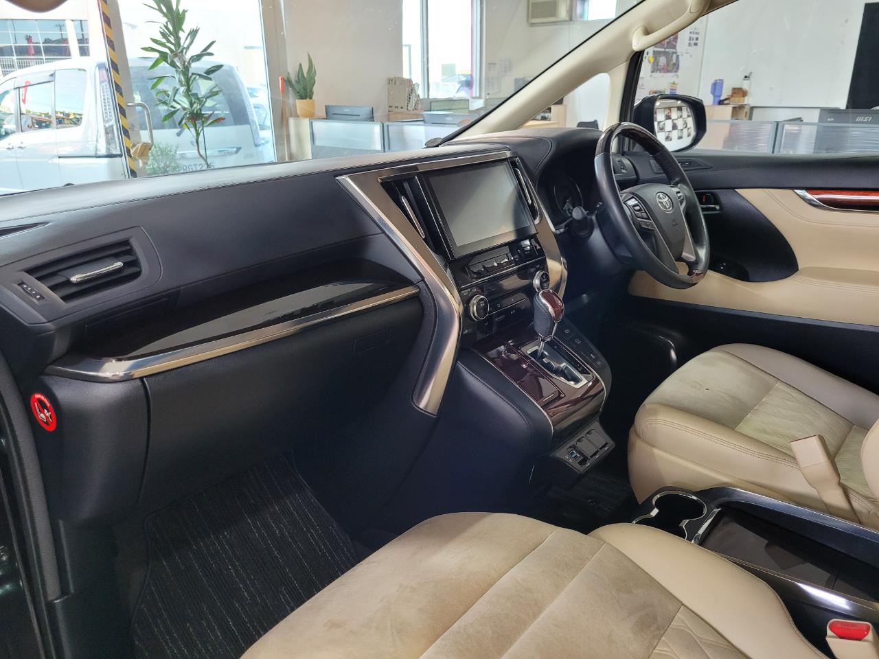 2016 Toyota Vellfire