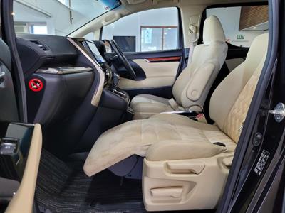 2016 Toyota Vellfire - Thumbnail
