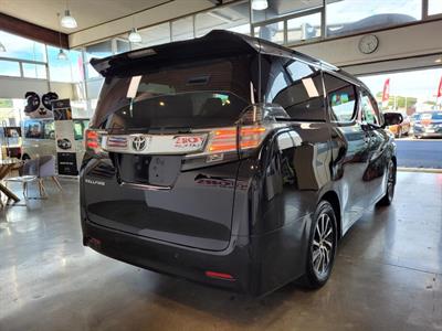 2016 Toyota Vellfire - Thumbnail