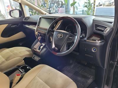 2016 Toyota Vellfire - Thumbnail