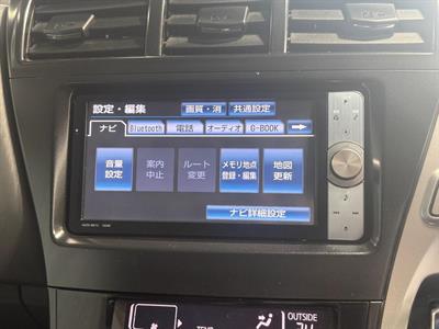 2012 Toyota Prius - Thumbnail