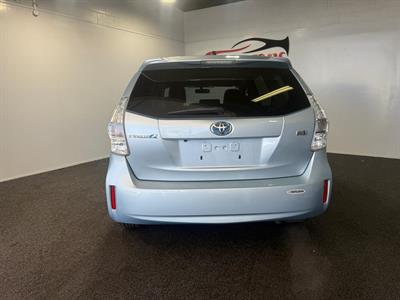 2012 Toyota Prius - Thumbnail