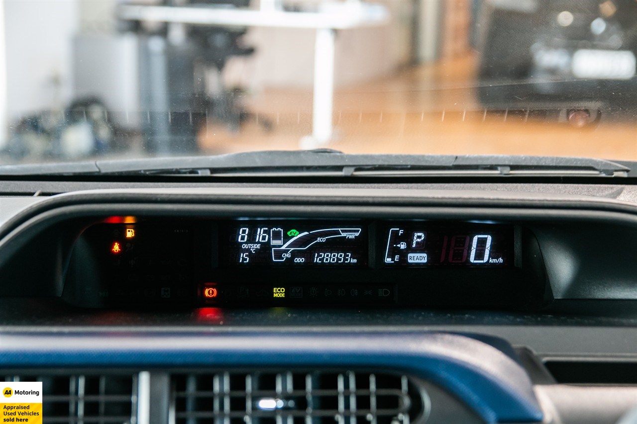 2015 Toyota Aqua
