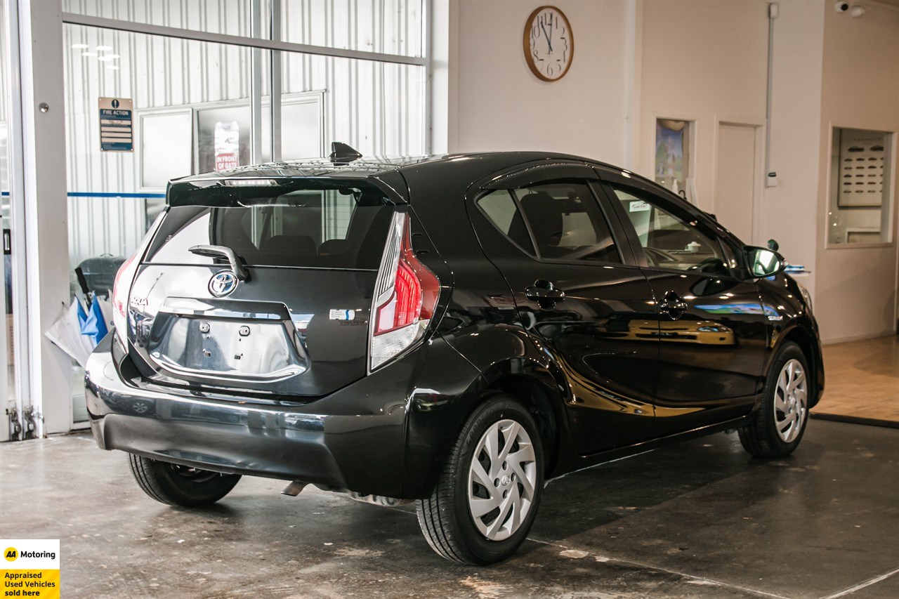 2015 Toyota Aqua