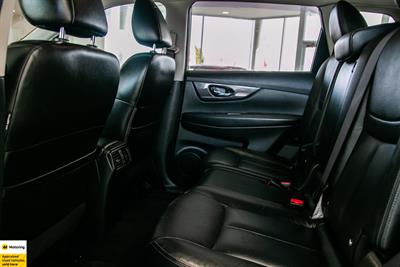 2017 Nissan X-Trail - Thumbnail