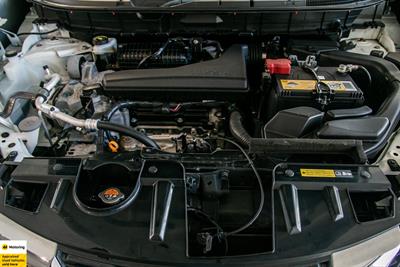 2017 Nissan X-Trail - Thumbnail