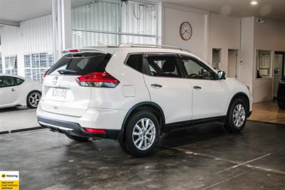 2017 Nissan X-Trail - Thumbnail