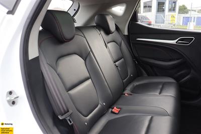 2022 MG ZS - Thumbnail