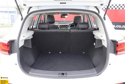 2022 MG ZS - Thumbnail
