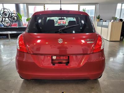 2014 Suzuki Swift - Thumbnail