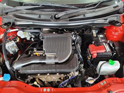 2014 Suzuki Swift - Thumbnail