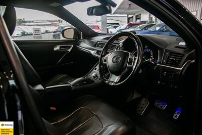 2012 Lexus CT 200h - Thumbnail