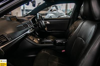 2012 Lexus CT 200h - Thumbnail