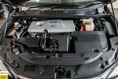 2012 Lexus CT 200h - Thumbnail