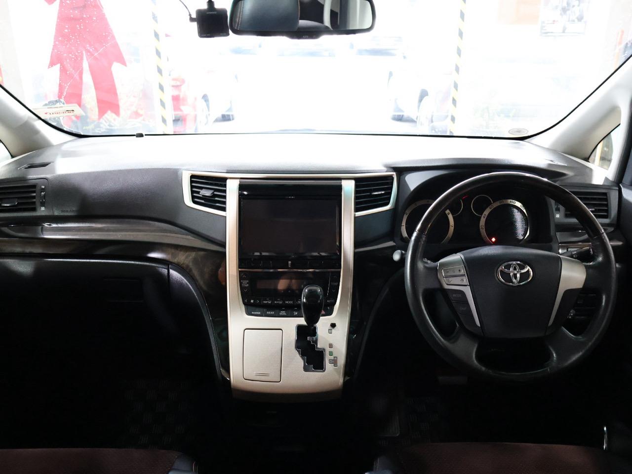 2015 Toyota Alphard