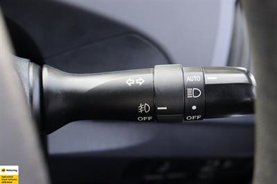 2014 Toyota Prius - Thumbnail