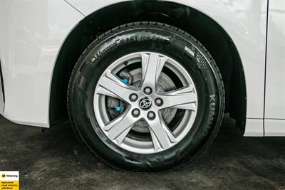 2023 Toyota Alphard - Thumbnail