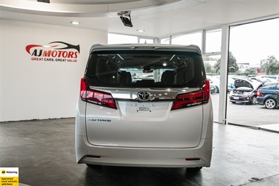 2023 Toyota Alphard - Thumbnail