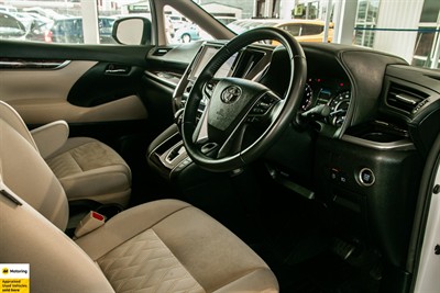 2023 Toyota Alphard - Thumbnail