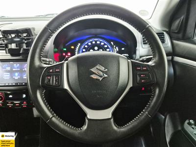 2015 Suzuki Swift - Thumbnail