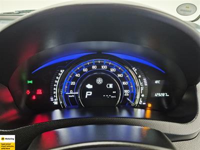 2015 Suzuki Swift - Thumbnail