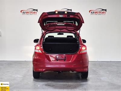 2015 Suzuki Swift - Thumbnail