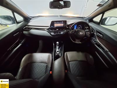 2017 Toyota C-HR - Thumbnail