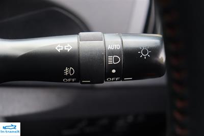 2012 Toyota Prius - Thumbnail