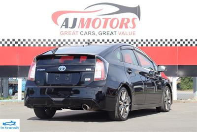 2012 Toyota Prius - Thumbnail