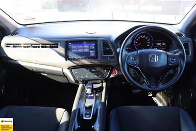 2017 Honda Vezel - Thumbnail