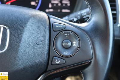 2017 Honda Vezel - Thumbnail
