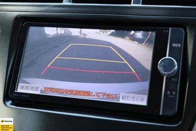 2012 Toyota Prius - Thumbnail