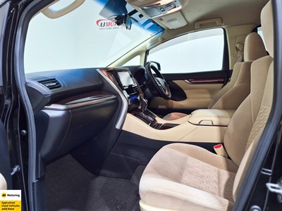 2017 Toyota Vellfire - Thumbnail