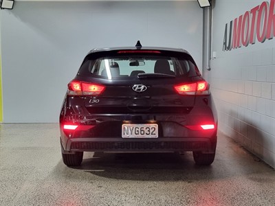 2021 Hyundai i30 - Thumbnail