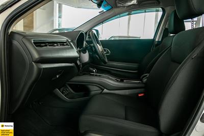 2016 Honda Vezel - Thumbnail